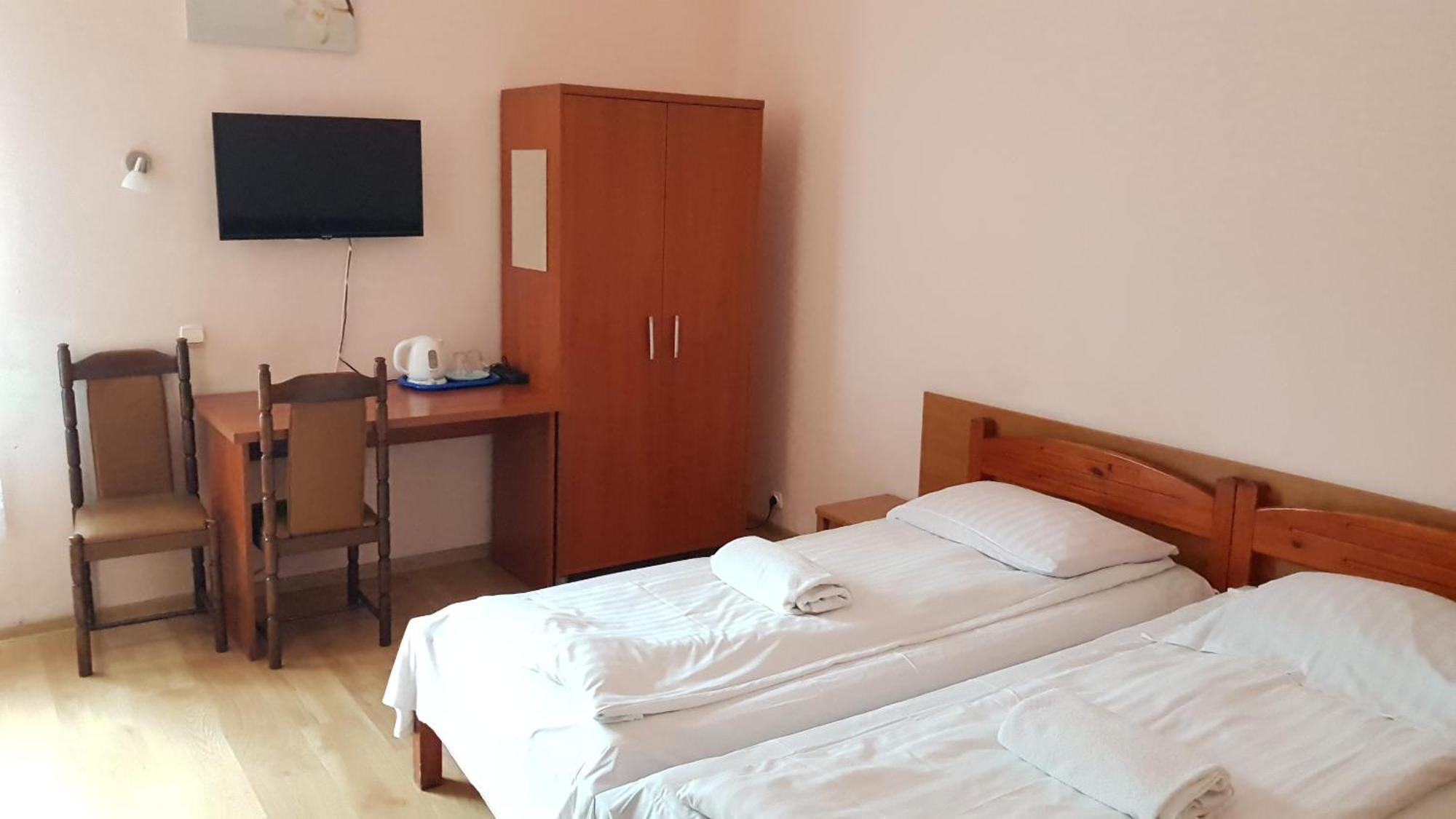 Hotel Haga Częstochowa Exteriör bild